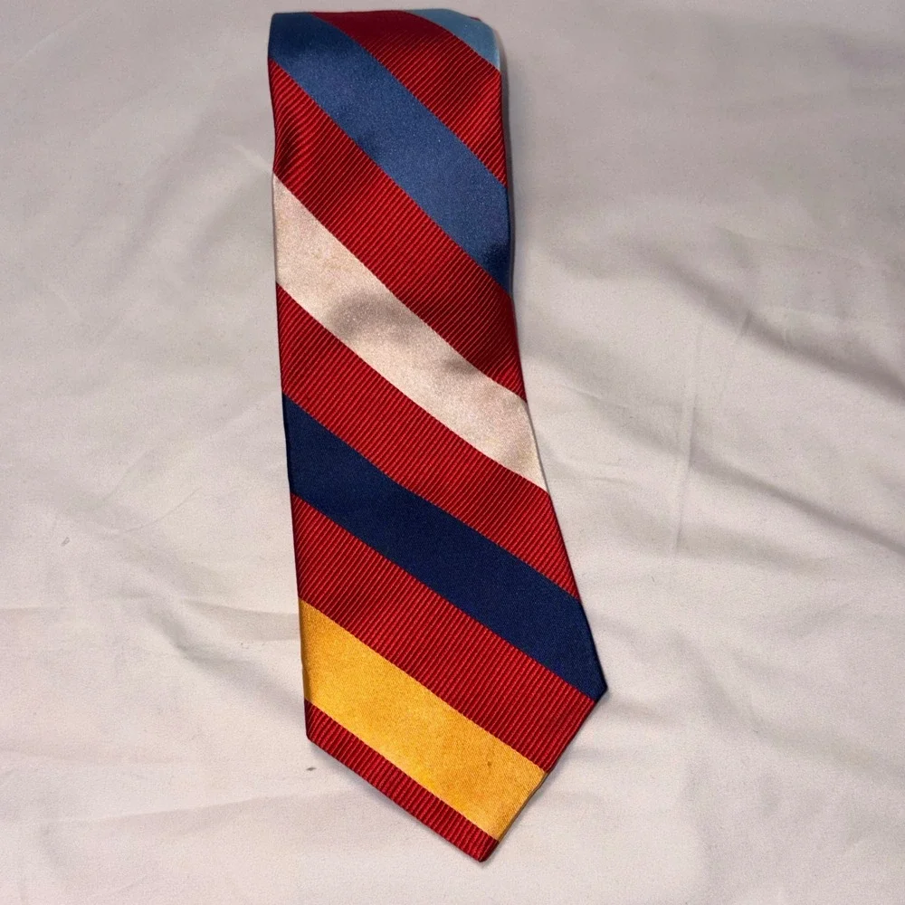 Tommy Hilfiger 100% Silk Necktie Multicolor Striped Preppy  Men's Designer Tie